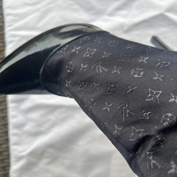 Louis Vuitton ankle boots, black pattern, silk fabric size 8 - Picture 7 of 12